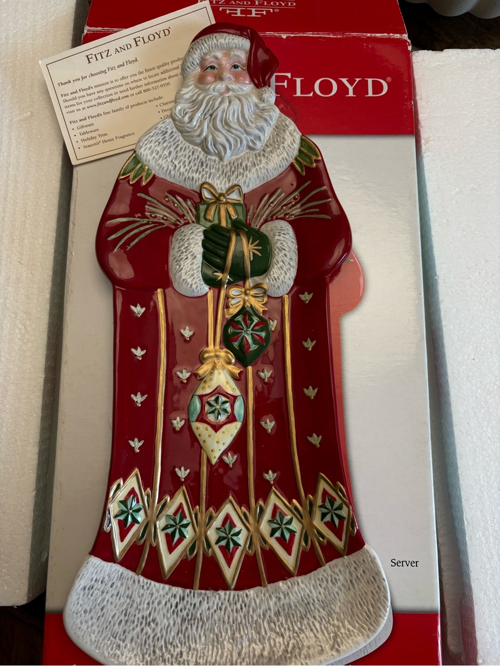 New in Box FITZ AND FLOYD ESSENTIALS
The Night Before Christmas Santa Platter